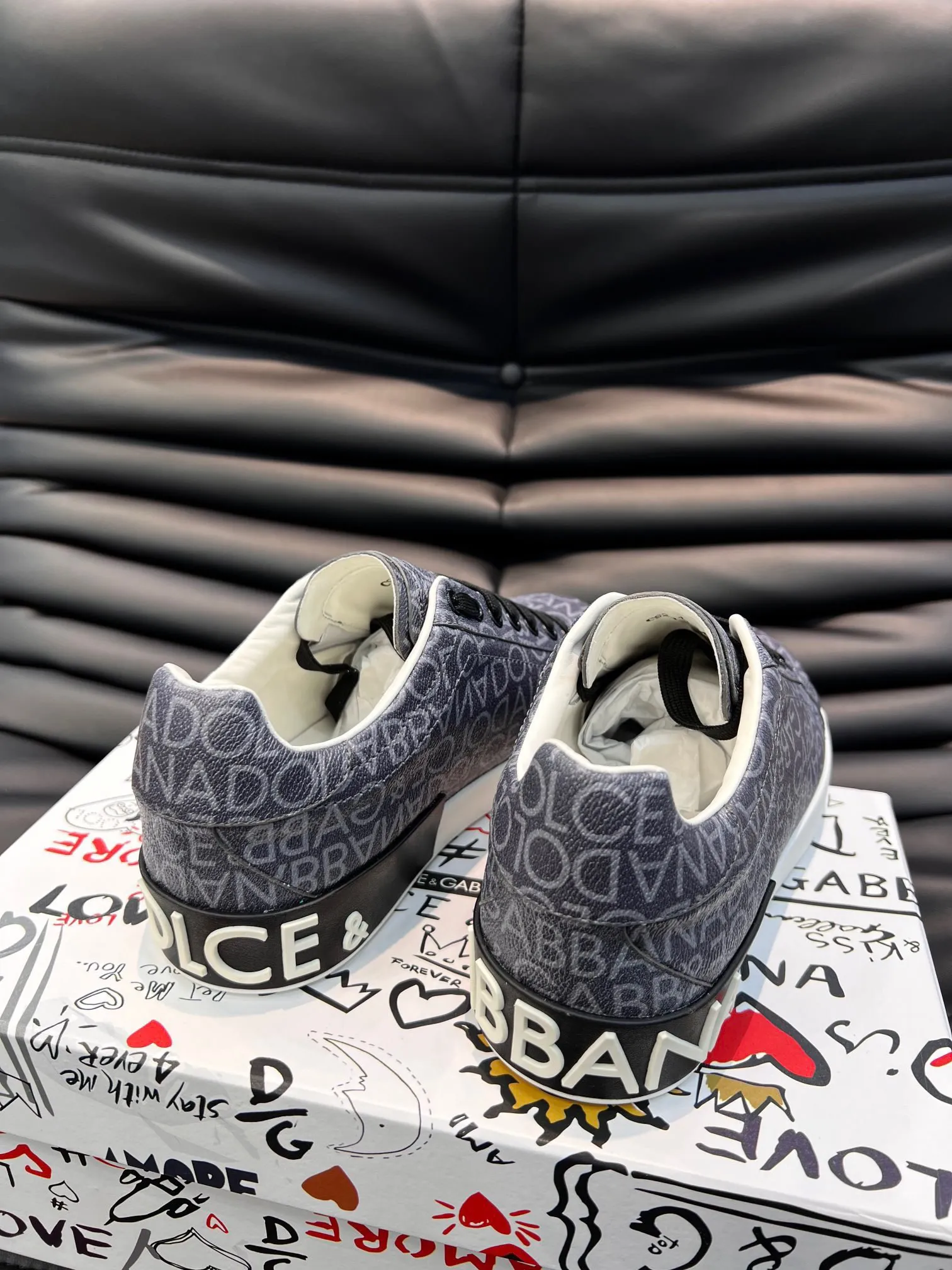 Men's shoes 360 yuan🏮🏮2023 new Dolce & Gabbana/top original single DG heavy industry series, imported original waterproof canvas, contrasting color design is super beautiful, exquisite and luxurious, super A level! Compared with the genuine product at the counter, the version is no worse at all! size：38-46